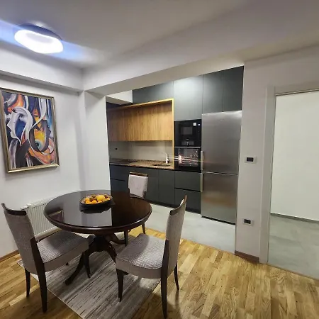 Luxury Vlae 1